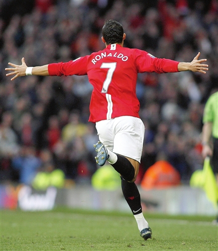 门球队的沉 门球队的沉